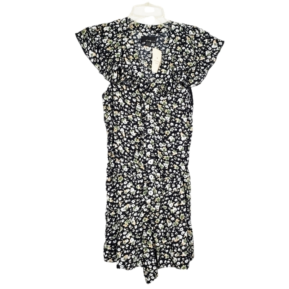 FOREVER 21 floral romper with flutter sleeve pockets
